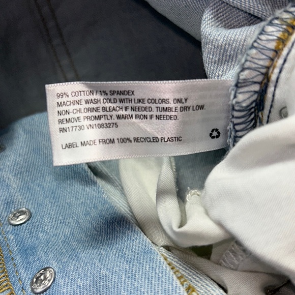Universal Thread Jeans - Picture 12 of 12